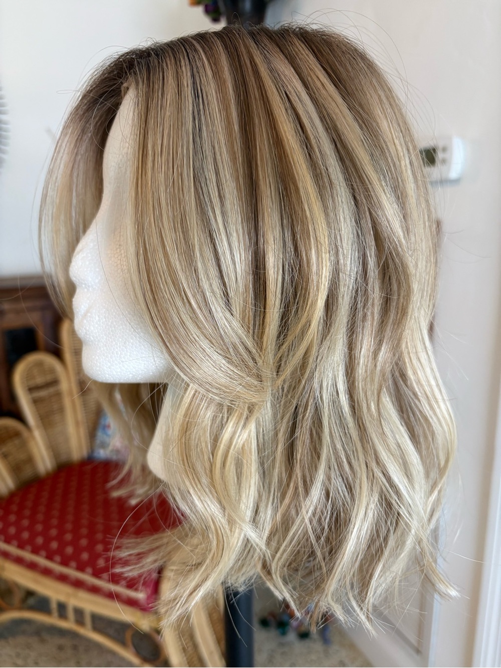 BELLE TRESS HF Synthetic wig, CAPRI! Raw Sugar Blonde Rooted! Great. Trimmed! - Picture 2 of 14